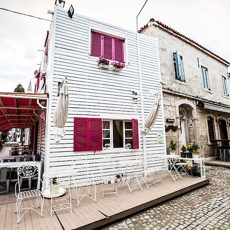 The White Hotel Alacati Exterior photo