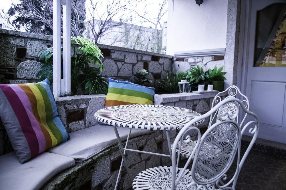 The White Hotel Alacati Exterior photo